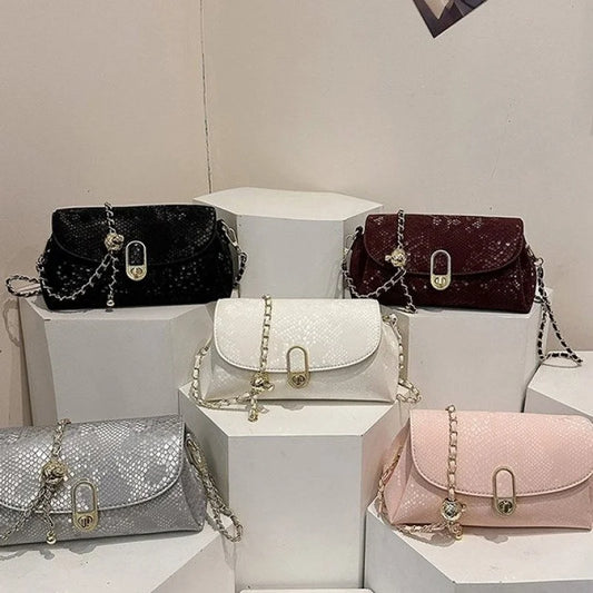 Luxury Designer Crossbody Bag Elegant Minimalist Vintage For Fashion Women With Solid Color Letter Logo