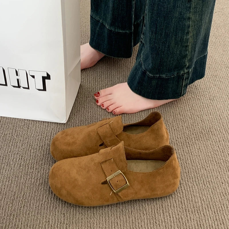 Women’s Shoes 2025 – Comfortable Barefoot Flats & Slip-On Moccasins