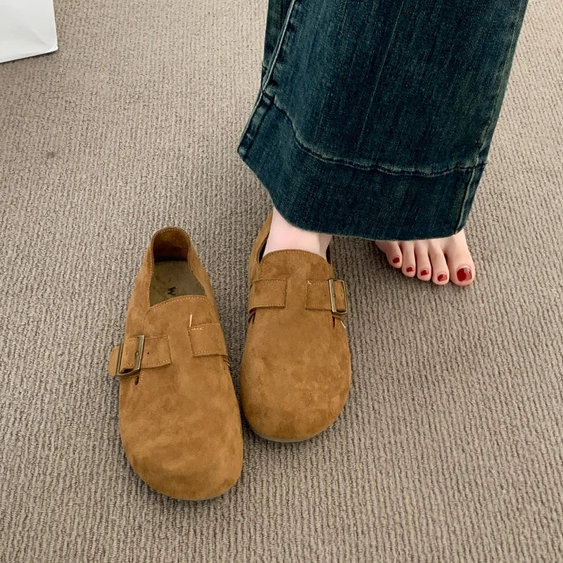 Women’s Shoes 2025 – Comfortable Barefoot Flats & Slip-On Moccasins