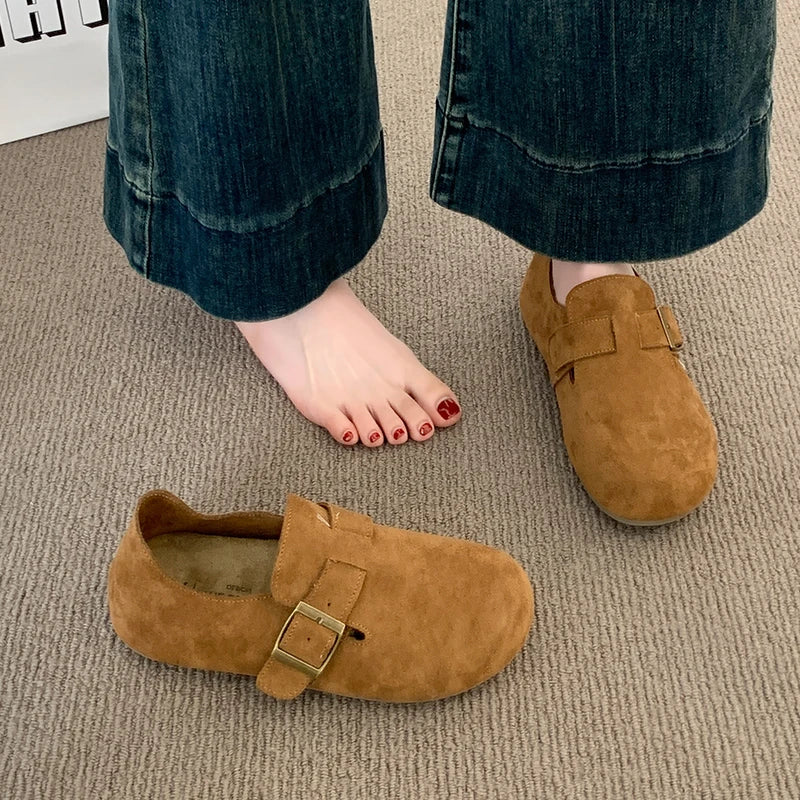 Women’s Shoes 2025 – Comfortable Barefoot Flats & Slip-On Moccasins