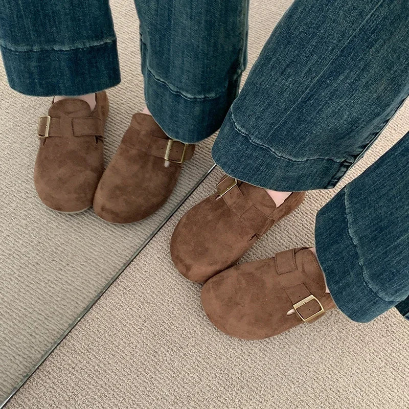 Women’s Shoes 2025 – Comfortable Barefoot Flats & Slip-On Moccasins