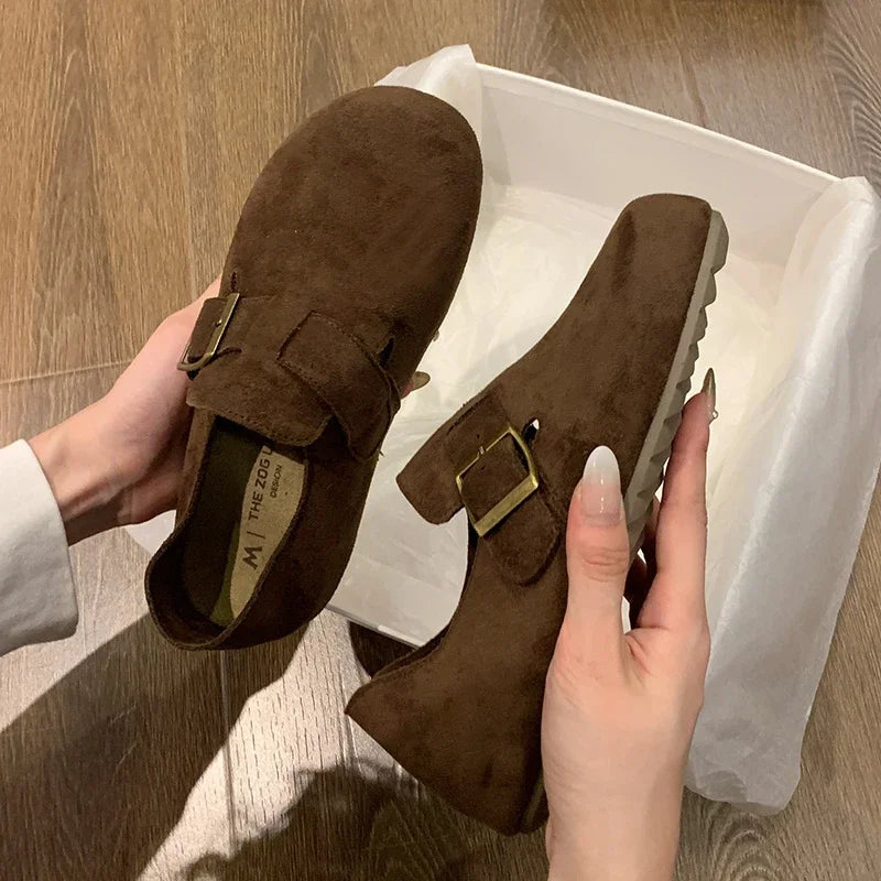 Women’s Shoes 2025 – Comfortable Barefoot Flats & Slip-On Moccasins