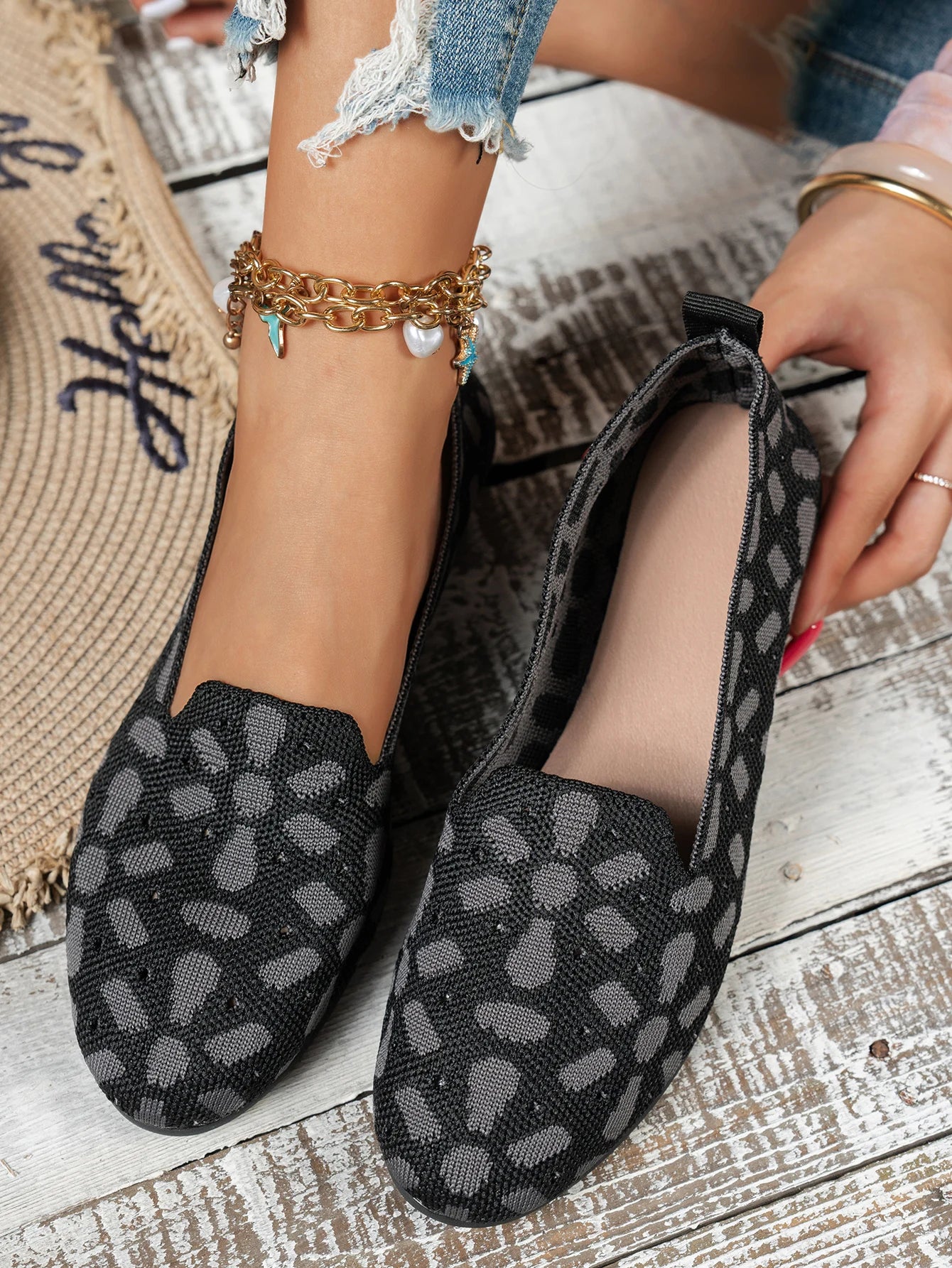 Women’s Pattern Flat Shoes – Comfortable Designer Footwear