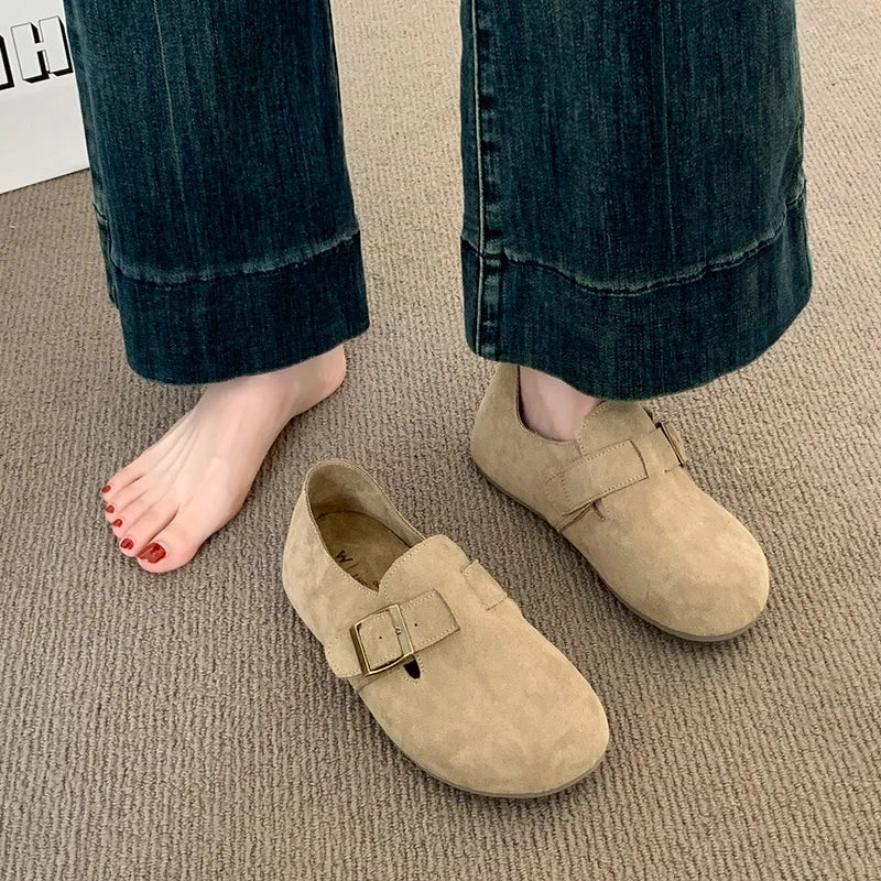 Women’s Shoes 2025 – Comfortable Barefoot Flats & Slip-On Moccasins