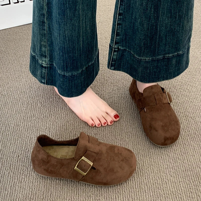 Women’s Shoes 2025 – Comfortable Barefoot Flats & Slip-On Moccasins